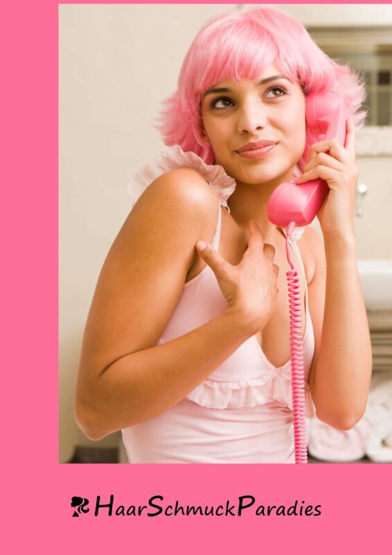 Frau 90er Jahre pinke Haare und Telefonhöhrer