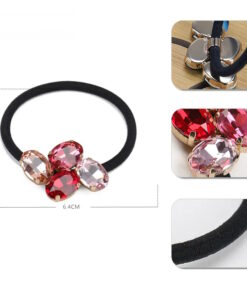 Haargummi mit gefassten Schmucksteinen – pink Detailansicht