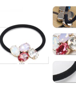 Haargummi mit gefassten Schmucksteinen – rosa Detailansicht