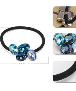 Haargummi mit gefassten Schmucksteinen – blau Detailansicht