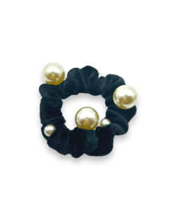 Samt-Scrunchie – Haargummi mit Samtbezug und Perlen – grün