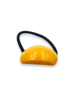 Schwartzes Zopfgummi mit orangen Halbkreis